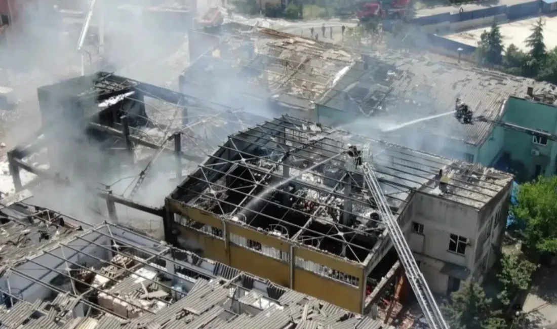 Kazakistan’ın Öskemen kentinde bulunan dev çinko fabrikasında meydana gelen şiddetli
