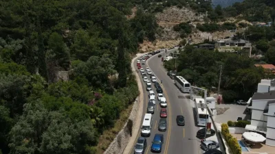 Muğla’nın dünyaca ünlü turizm cenneti Ölüdeniz’de bayram tatilinin ikinci gününde