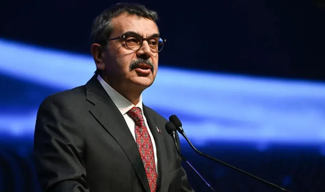 Milli Eğitim Bakanı Yusuf Tekin, büyük bir heyecanla gerçekleştirilen İmam