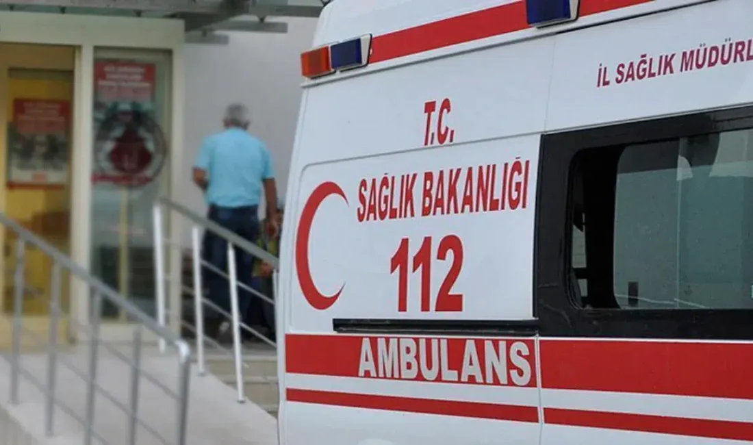 Sivas’ın Suşehri ilçesinde kontrolden çıkan bir traktörün dere yatağına devrilmesi