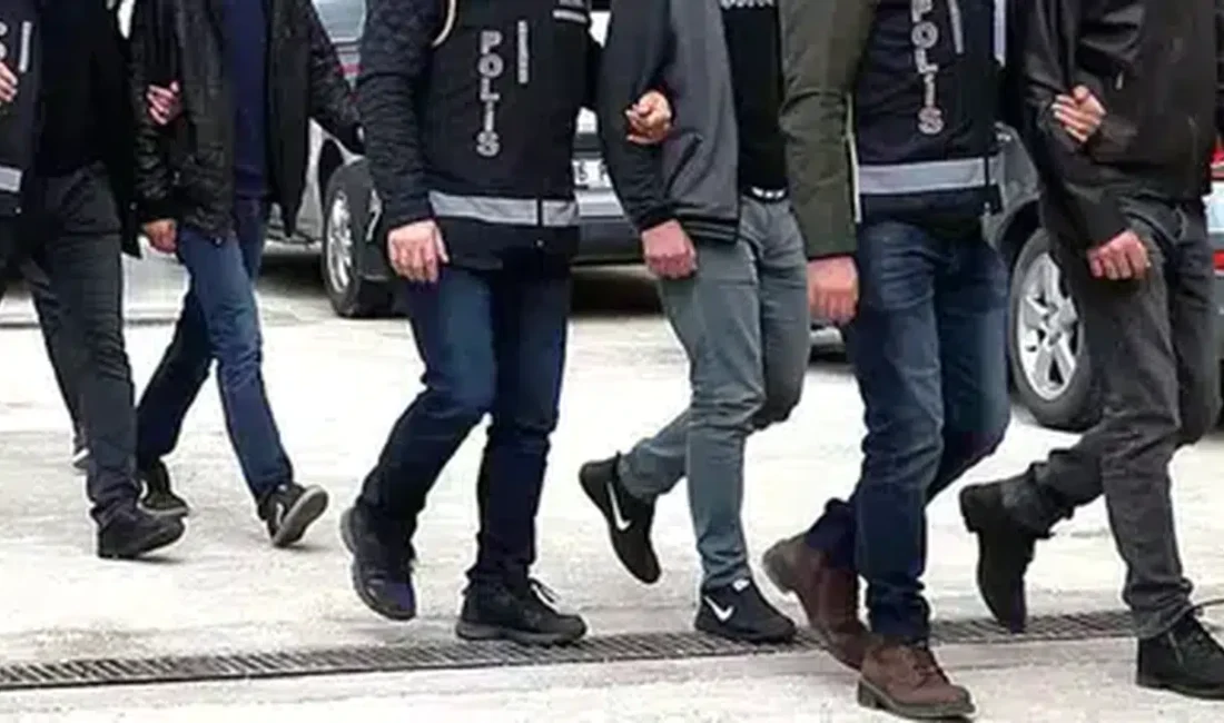 Kocaeli’nin iki büyük ilçesinde zehir tacirlerine yönelik gerçekleştirilen dev operasyonda,