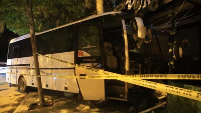Hatay’ın Defne ilçesinde gece saatlerinde meydana gelen korkunç kazada, alkollü