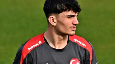 Genç yaşına rağmen futbol kariyerinde dev adımlar atan ve Avrupa