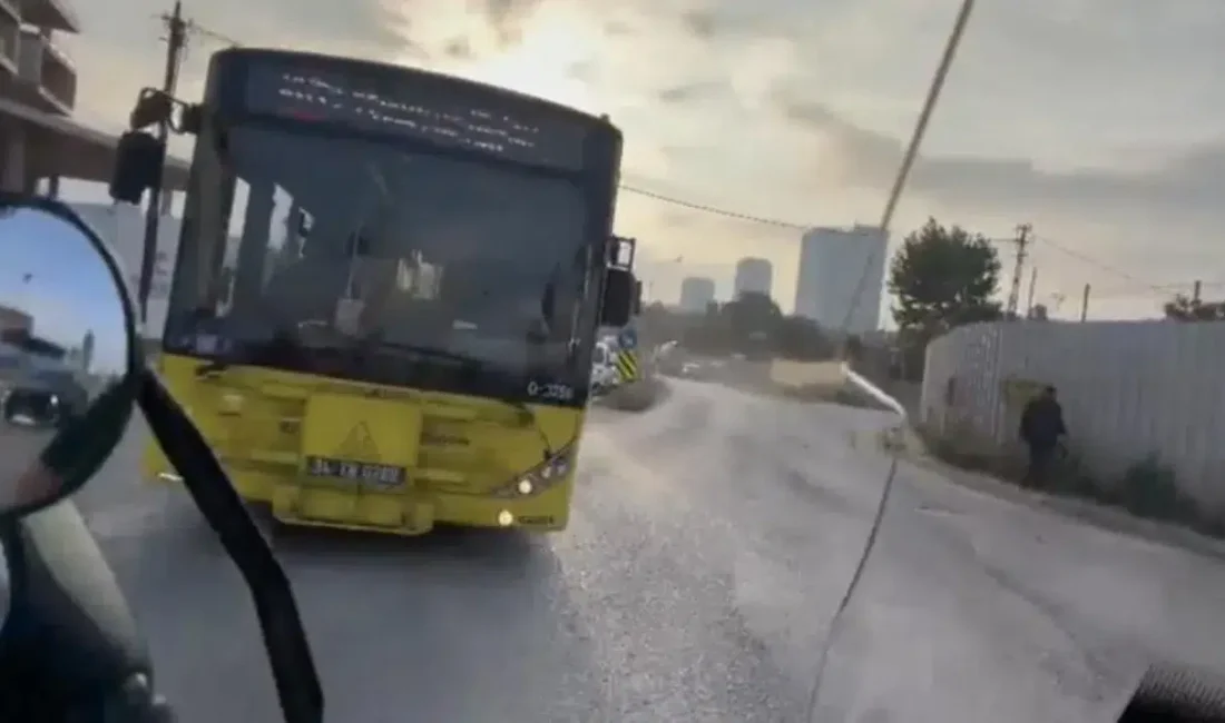 Kartal’da yeşil ışıkta yoluna devam eden bir motosiklet sürücüsü, kırmızı