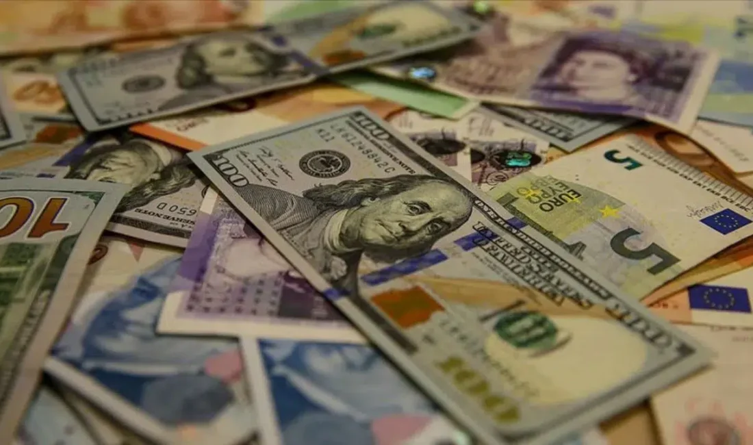 İstanbul serbest piyasasında dolar ve avro fiyatları yeni güne yukarı