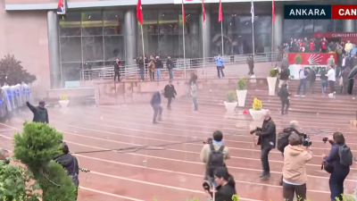 Ankara’da siyaset gündemini sarsan son dakika gelişmesi yaşanıyor. Mutlak butlan