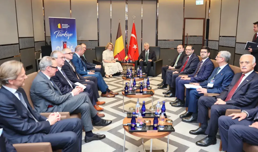 Ticaret Bakanı Ömer Bolat, Türkiye-Belçika İş Forumu kapsamında Belçika Kraliçesi