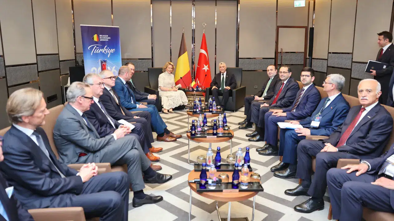 Ticaret Bakanı Ömer Bolat, Türkiye-Belçika İş Forumu kapsamında Belçika Kraliçesi