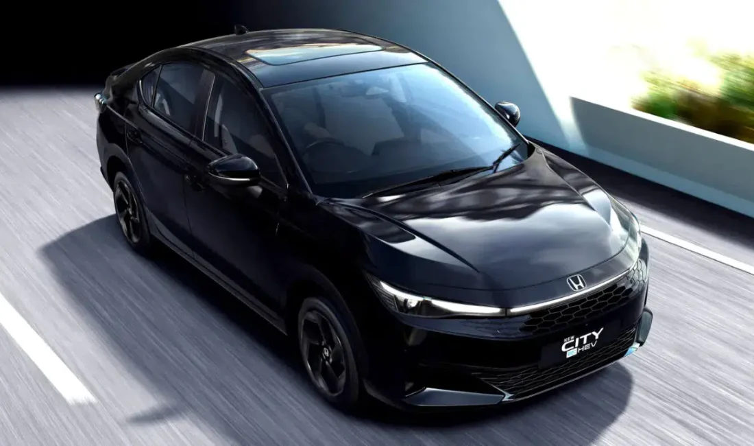 Otomobil dünyasında dengeleri değiştirecek hamle Honda’dan geldi. Markanın popüler sedan