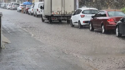 Tekirdağ’ın Süleymanpaşa ilçesinde aniden bastıran ve hayatı adeta durma noktasına