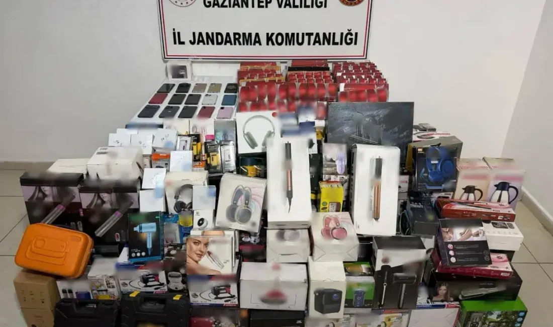 Gaziantep’in Şehitkamil ilçesinde jandarma ekiplerinin bir iş yerine düzenlediği operasyonda