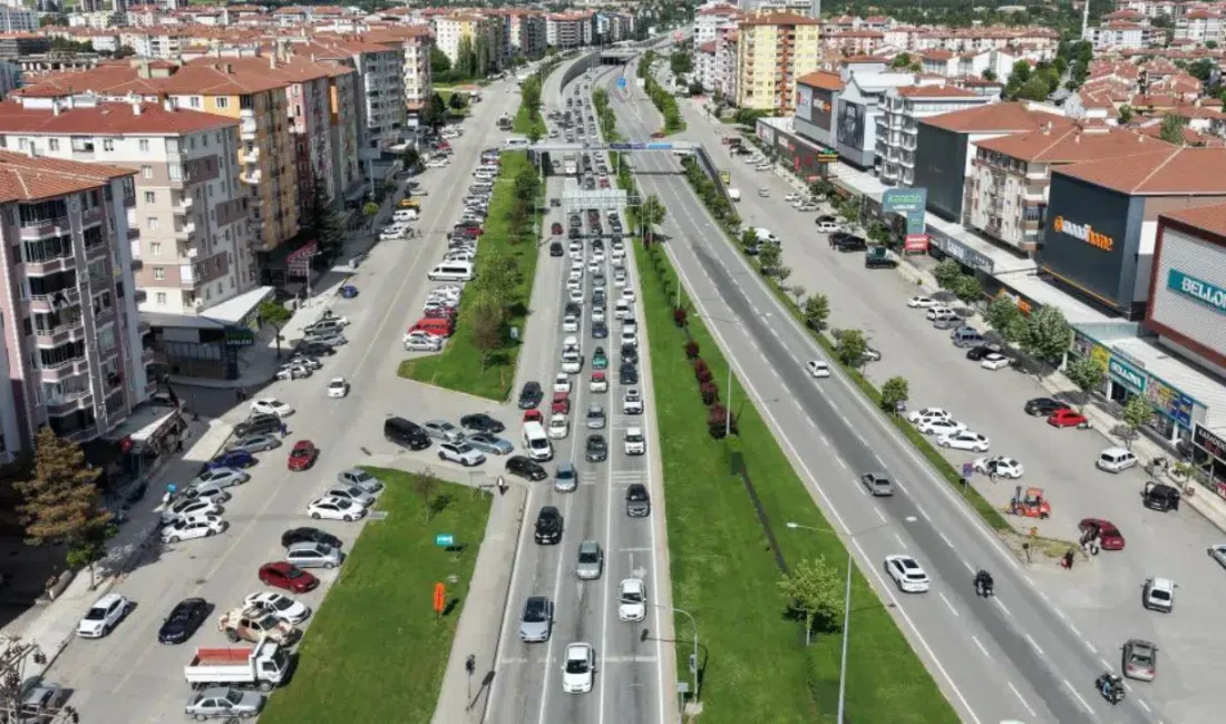 Ramazan Bayramı tatilinin sona ermesiyle birlikte yollara dökülen binlerce sürücü,