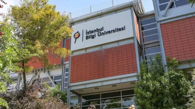 Geçtiğimiz günlerde kapatılma kararıyla gündeme bomba gibi düşen İstanbul Bilgi