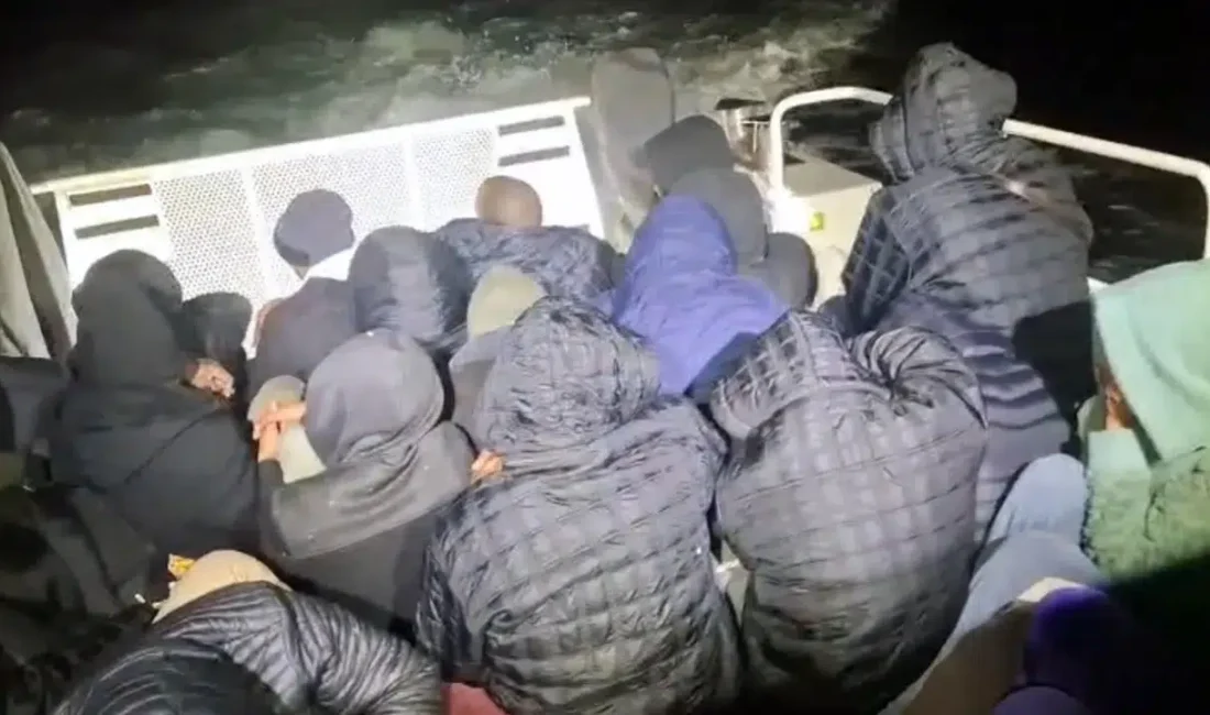 Muğla’nın Milas ilçesi açıklarında devriye gezen Sahil Güvenlik ekipleri, şüpheli