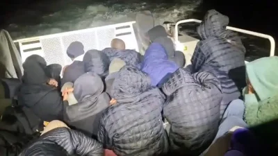 Muğla’nın Milas ilçesi açıklarında devriye gezen Sahil Güvenlik ekipleri, şüpheli