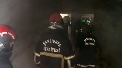 Şanlıurfa’nın en kalabalık noktalarından biri olan Sarayönü Caddesi’nde bir apartmandan