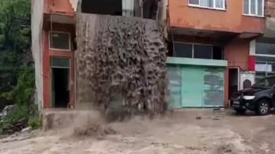 Ordu’nun Korgan ilçesinde etkili olan şiddetli sağanak yağış ve beraberinde