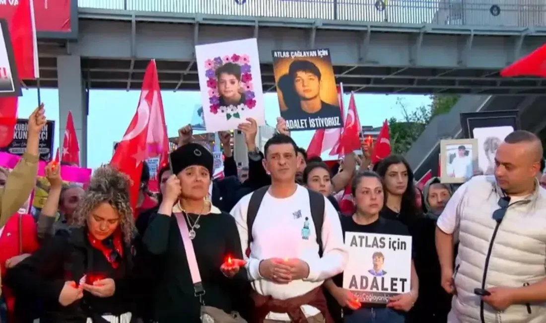 İstanbul’da hayatını kaybeden gençlerin anısına düzenlenen anma yürüyüşünde gözyaşları sel