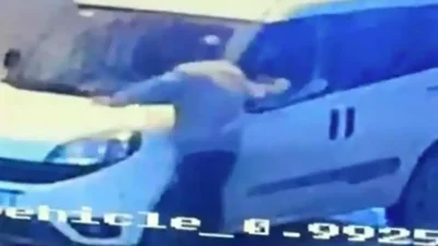 İzmir’in Konak ilçesinde gece saatlerinde meydana gelen akılalmaz olayda, park
