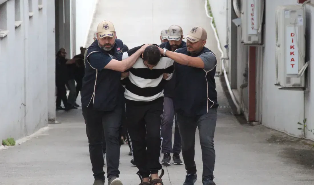 Adana’da terör örgütü DEAŞ’a yönelik gerçekleştirilen geniş çaplı operasyonda şok