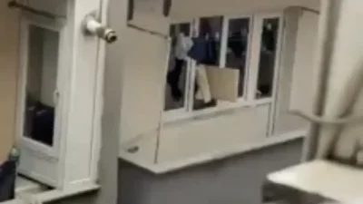 İstanbul Kağıthane’de akıllara durgunluk veren bir olay yaşandı. Annesinin kendisini