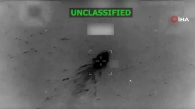 Doğu Pasifik sularında gerçekleştirilen nefes kesen operasyonda ABD ordusu uyuşturucu
