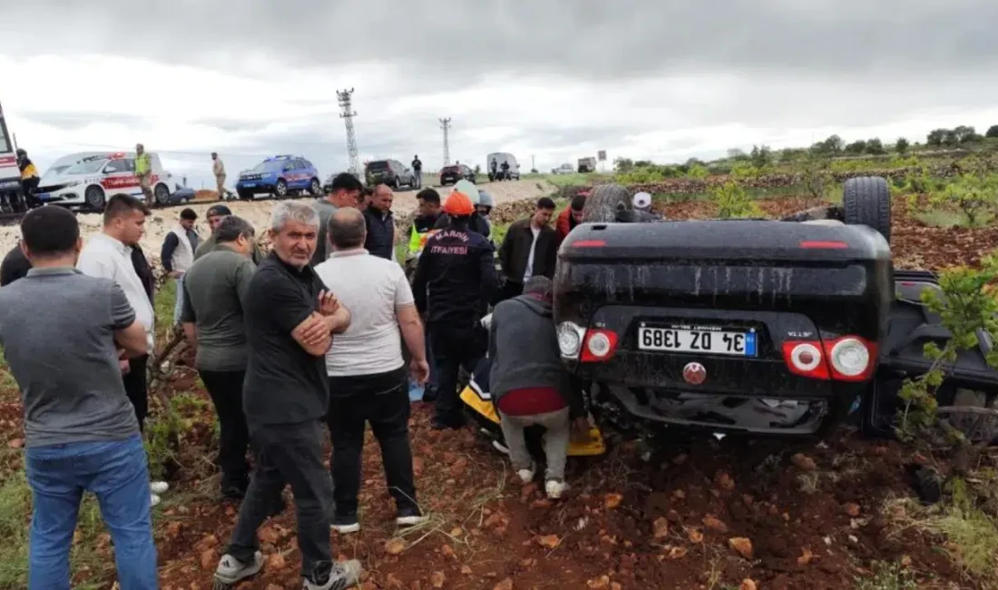 Mardin’in Ömerli ilçesinde kontrolden çıkarak devrilen otomobil adeta can pazarı