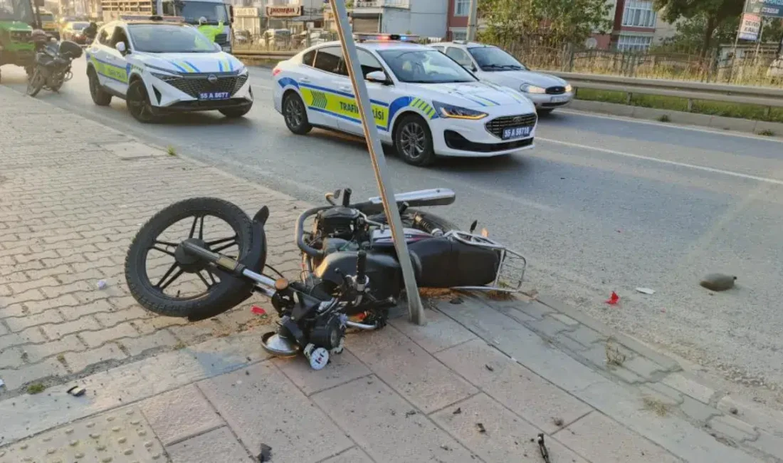 Samsun’un Bafra ilçesinde meydana gelen feci kazada, hafif ticari aracın
