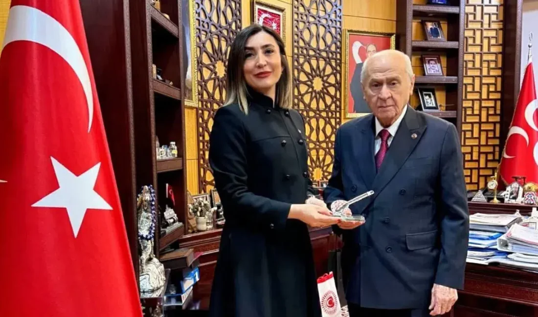 Alevi-Bektaşi Kültür ve Cemevi Başkanı Esma Ersin, MHP Genel Başkanı