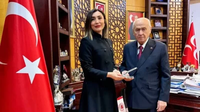 Alevi-Bektaşi Kültür ve Cemevi Başkanı Esma Ersin, MHP Genel Başkanı