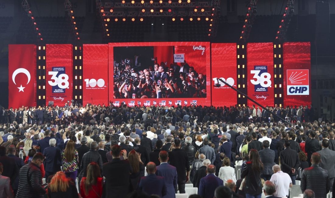 CHP’de mahkemenin ‘mutlak butlan’ kararının ardından siyaset kulisleri hareketlendi. Görevden