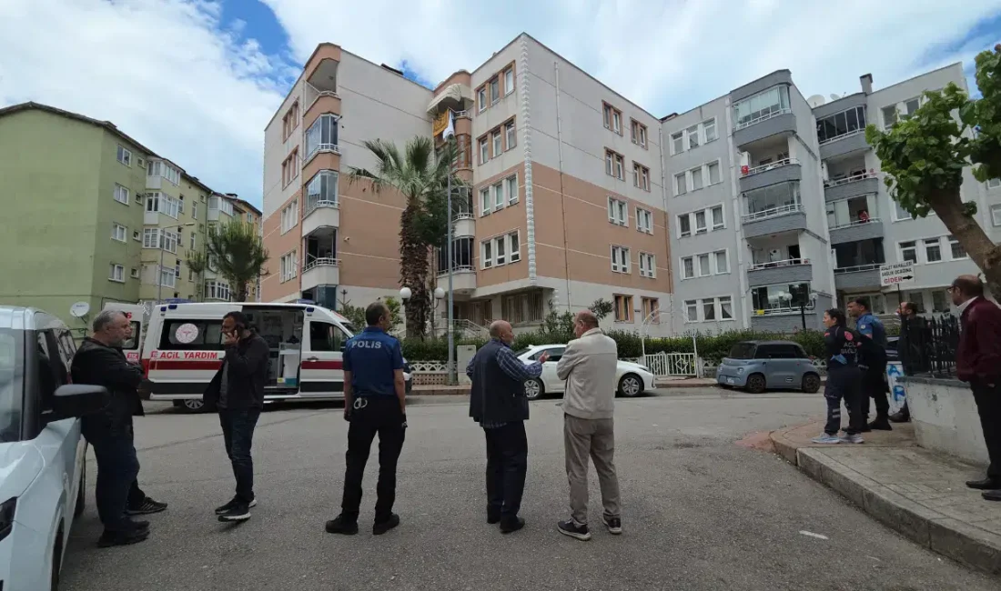 Samsun’un İlkadım ilçesinde aile içi tartışmanın ardından kendisini eve kilitleyen