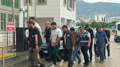 Adana’nın Kozan ilçesinde 25 yaşındaki Emin Bozkurt’un tabancayla vurularak öldürülmesiyle