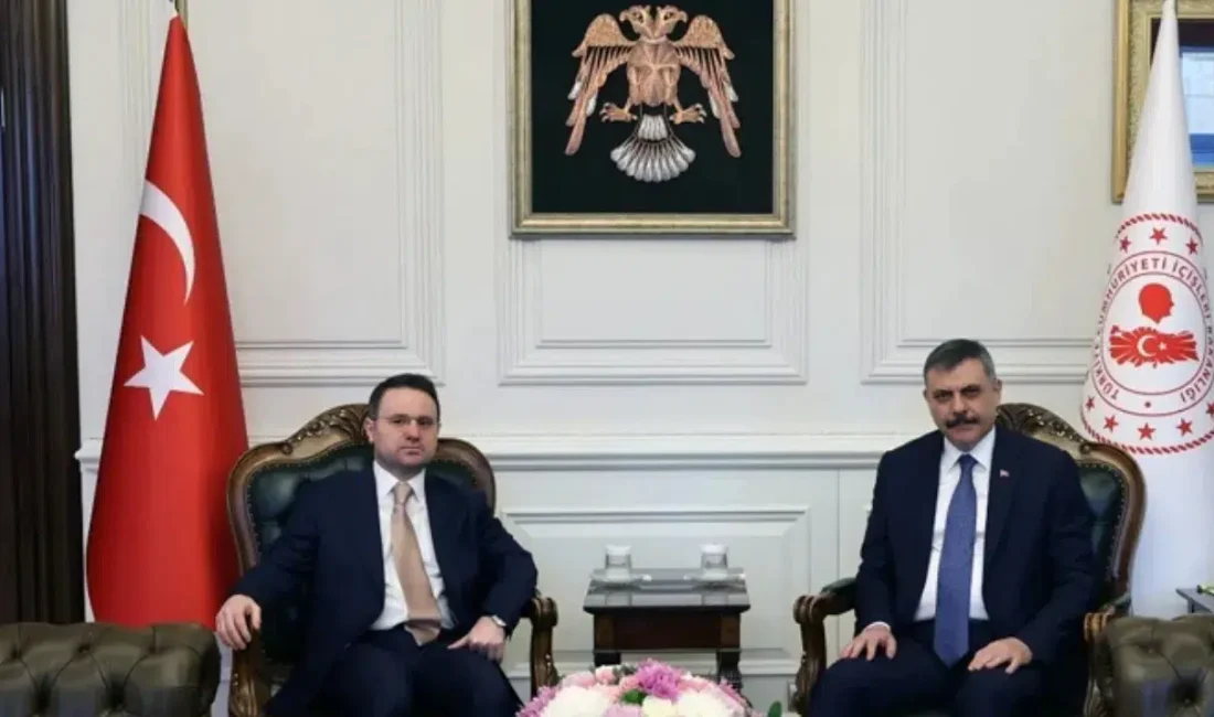 Adalet Bakanı Akın Gürlek, İçişleri Bakanı Mustafa Çiftçi’yi makamında ziyaret
