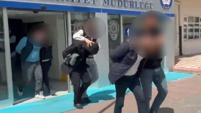 Aksaray’da uyuşturucu ticaretine ve sokak satıcılarına yönelik düzenlenen kapsamlı operasyonda