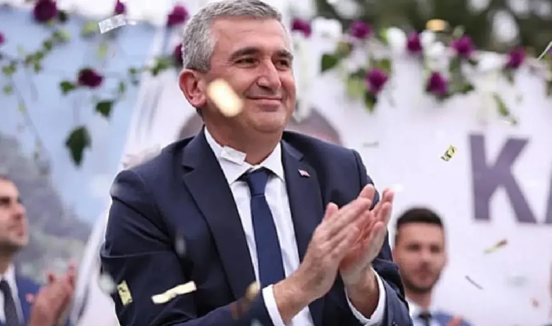 Düzce’nin Akçakoca ilçesinde siyaset gündemi sarsıcı bir gelişmeyle hareketlendi. Akçakoca
