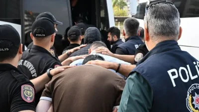 İstanbul Fatih’te gece yarısı bir binanın kurşunlanmasıyla başlayan gerilim, polisin