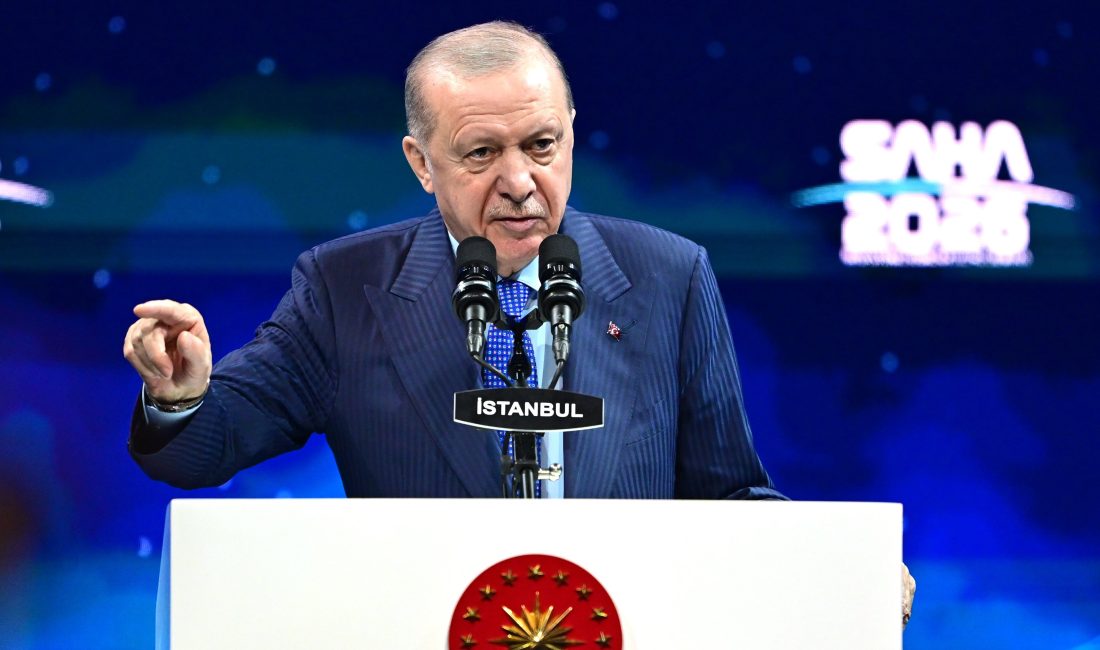 Cumhurbaşkanı Recep Tayyip Erdoğan, SAHA 2026 Fuarı’nda ulaşılan 8 milyar