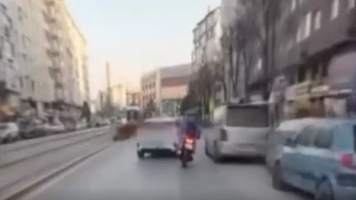 Eskişehir’in Tepebaşı ilçesinde motosiklet sürücüsü A.A.K.’nın yanındaki arkadaşına yönelttiği “Kamera