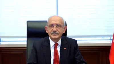 CHP Genel Başkanı Kemal Kılıçdaroğlu, genel merkezde düzenlenen bayramlaşma programında