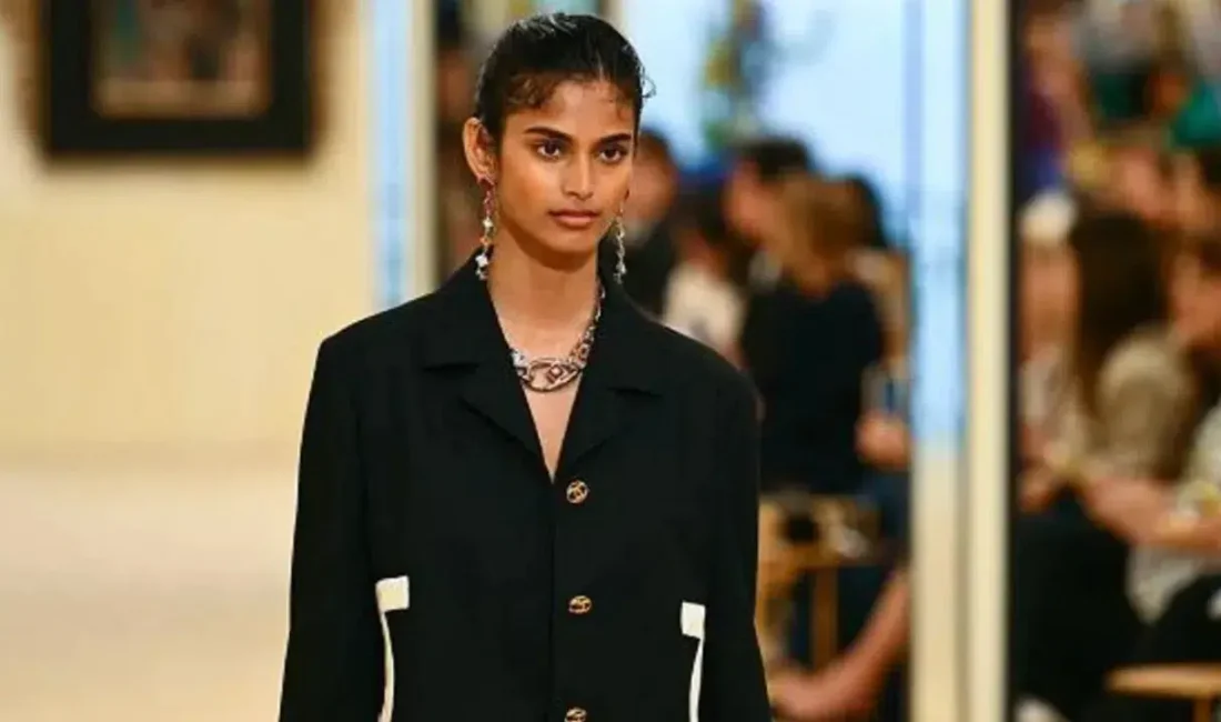 Dünyanın en prestijli moda etkinliklerinden biri olan Met Gala’da bu