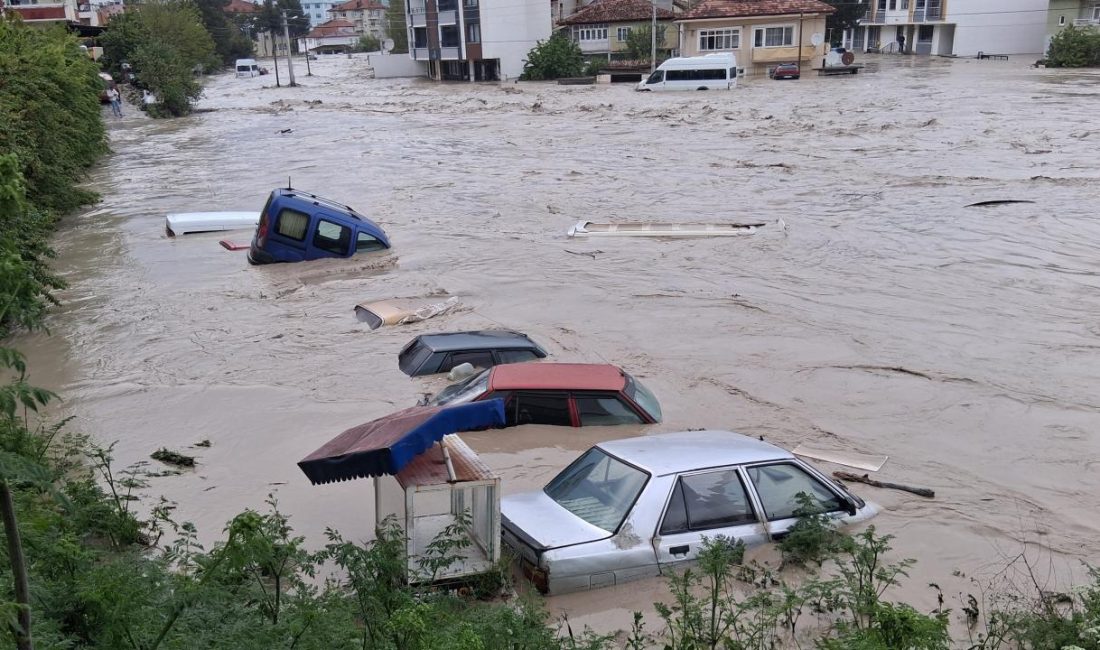 Samsun’un Havza ilçesinde sabah saatlerinden itibaren etkisini gösteren şiddetli sağanak