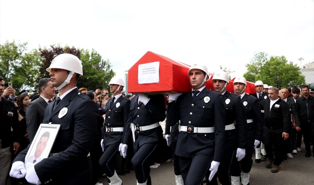 Tekirdağ’ın Çorlu ilçesinde dün görevleri başında şehit düşen kahraman polis