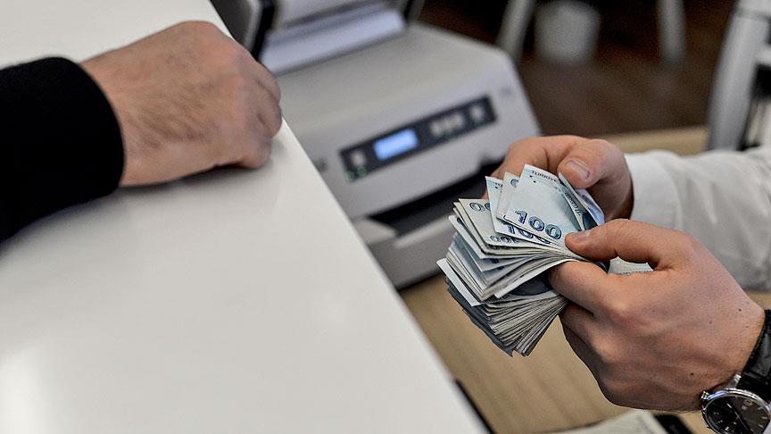Milli sporcu statüsüyle kazandığı bursu hazırlık sınıfında olduğu gerekçesiyle kesilen