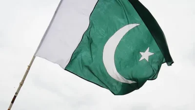 Pakistan İçişleri Bakanı Mohsin Naqvi, İran’ın başkenti Tahran’a gerçekleştirdiği resmi