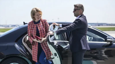 Belçika Kraliçesi Mathilde, beraberindeki geniş bir heyetle birlikte kritik temaslarda