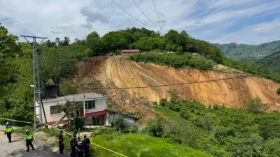 Ordu’nun Fatsa ilçesinde meydana gelen ve fındık üreticilerini korkutan heyelan