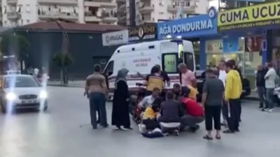 Antalya’nın Serik ilçesinde iki motosikletin kafa kafaya çarpıştığı feci trafik