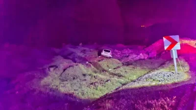 Bingöl’de seyir halindeki bir otomobilin sürücüsünün direksiyon hakimiyetini kaybetmesiyle yaşanan