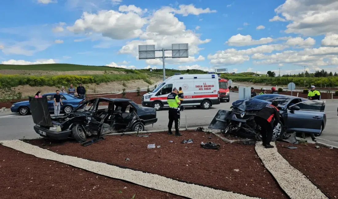 Çorum’da meydana gelen feci trafik kazasında aralarında Amasya Hamamözü Kaymakamı